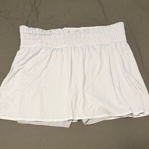 SPANX White Smocked Waist Athletic Skort